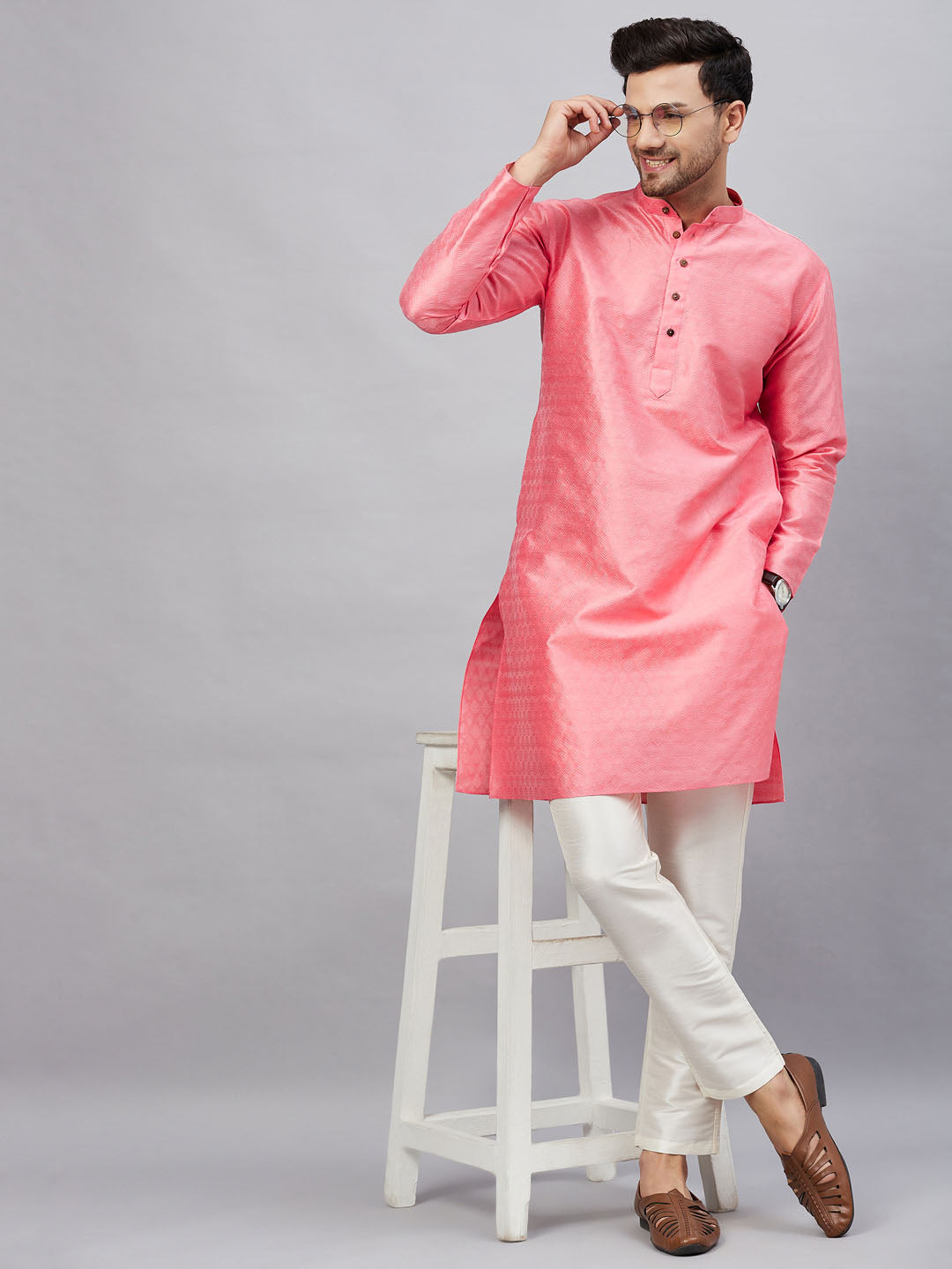 Sarvati Men's Pink Woven Kurta With pant Set