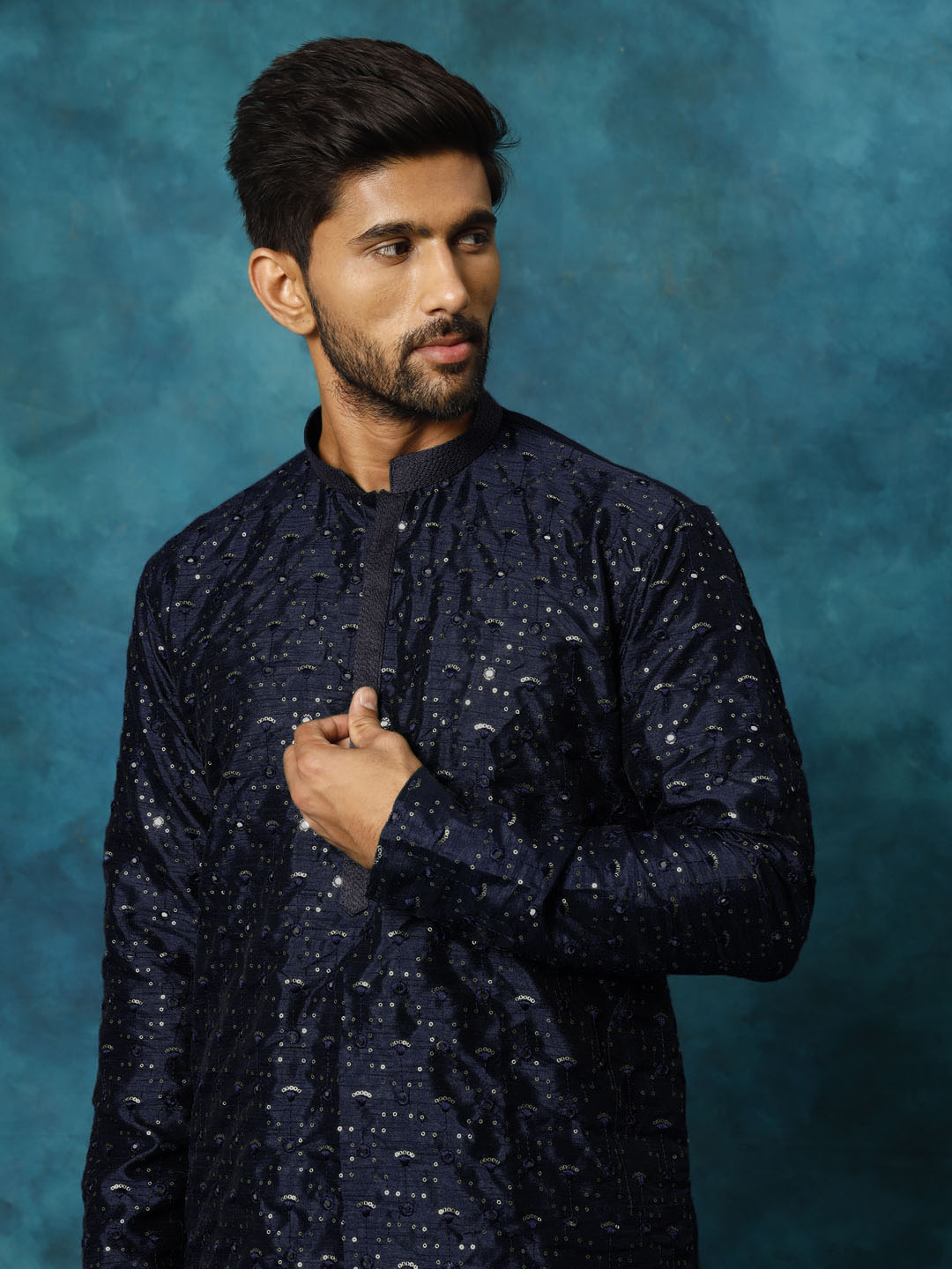Men's Blue Silk Blend Embellished Kurta