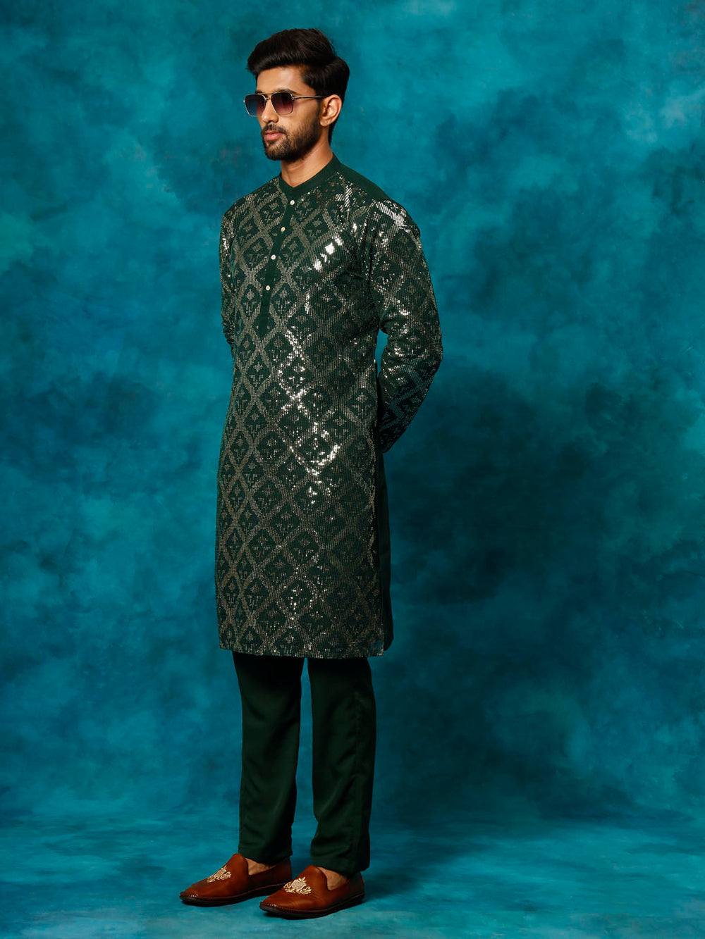 VM Men's Green Embellished Georgette Kurta Pyjama Set