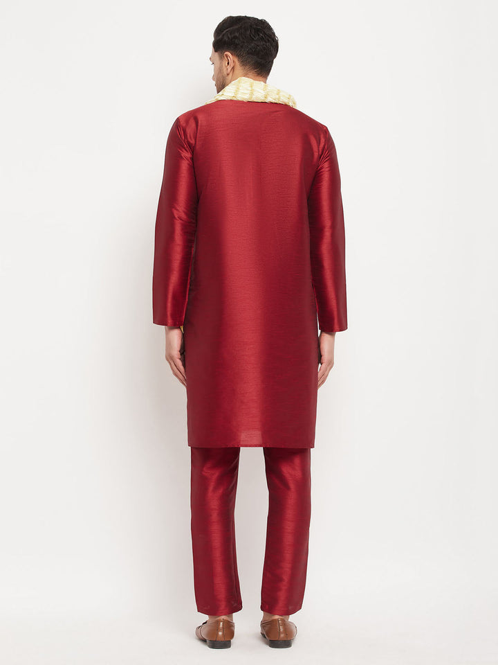 Sarvati Men's Maroon Silk Blend Kurta and Maroon Pant Style Pyjama Set With Dupatta