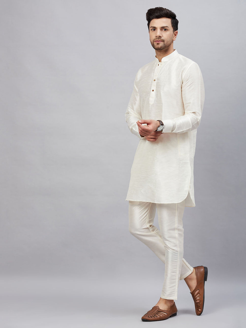 Sarvati Men's Cream Silk Blend Curved Kurta Pant Set