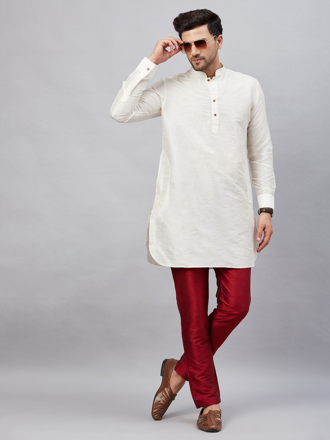 Sarvati Men's Cream Silk Blend Curved Kurta Pant Set