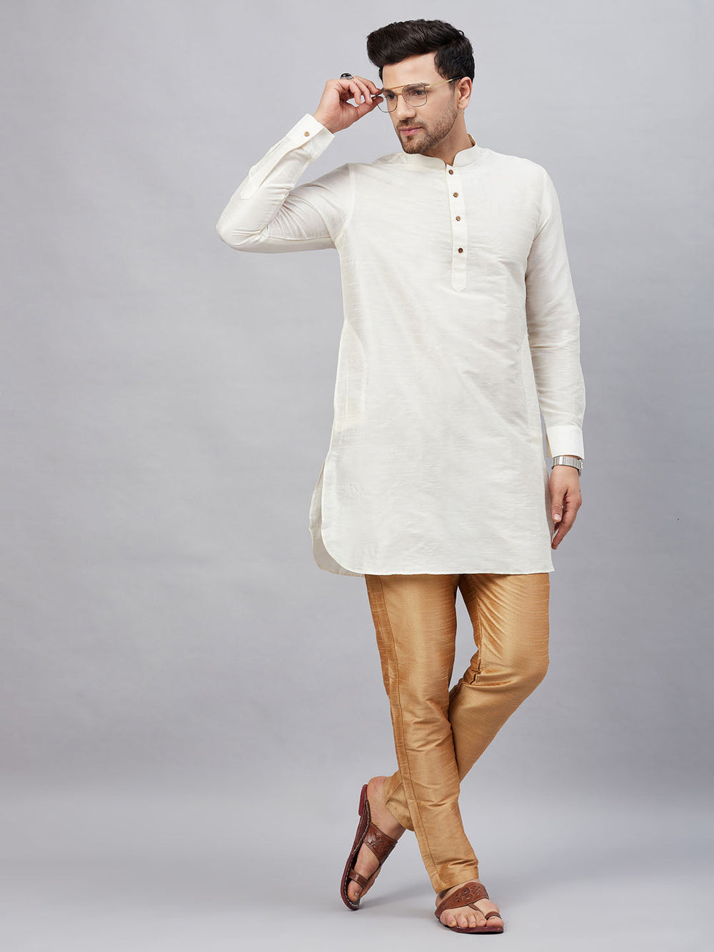 Sarvati Men's Cream Silk Blend Curved Kurta Pant Set