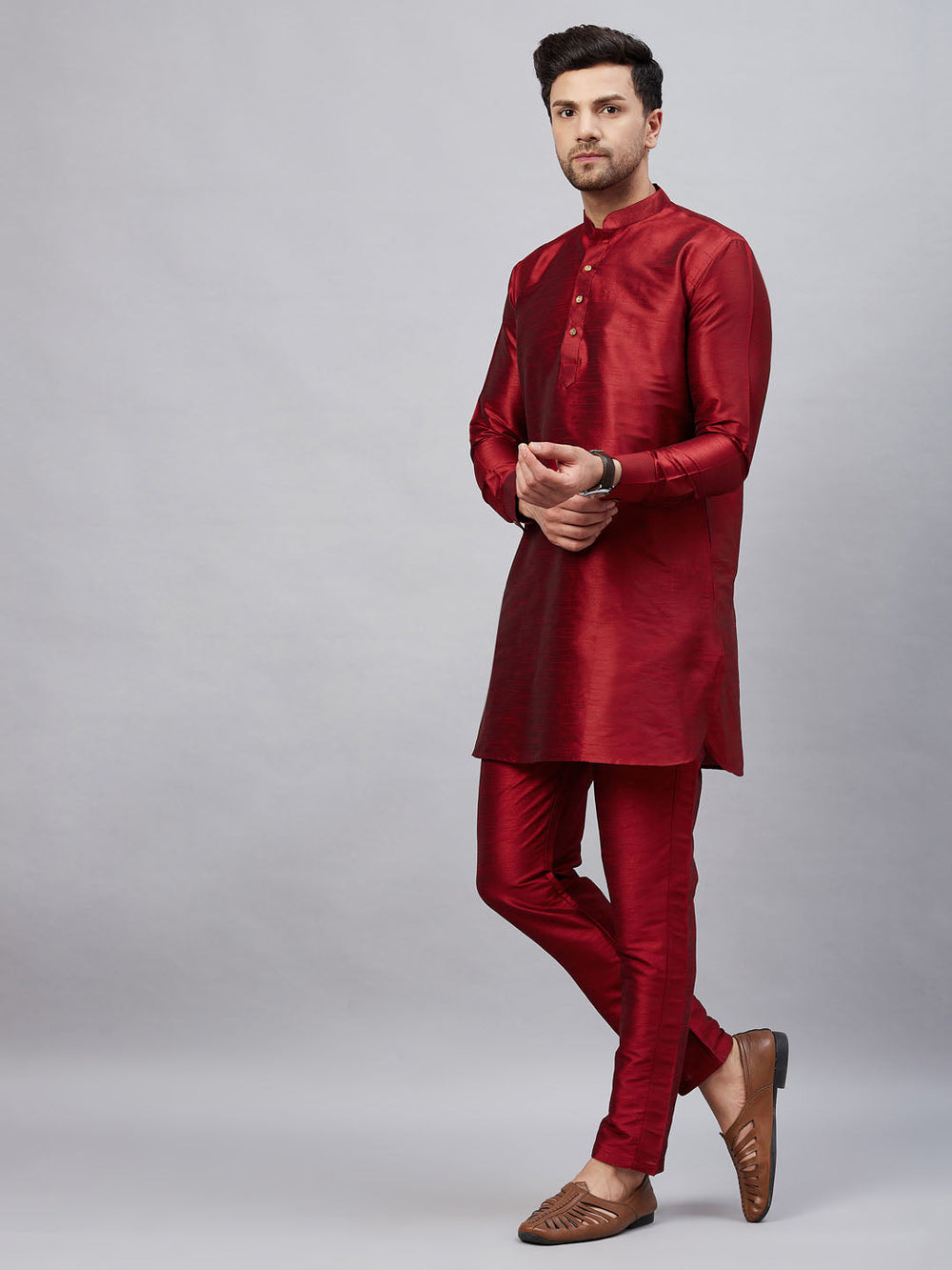 Sarvati Men's Maroon Silk Blend Curved Kurta Pant Set