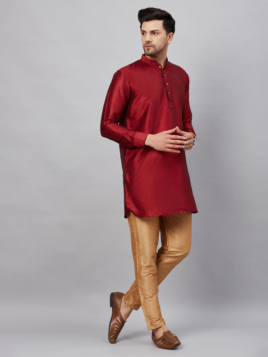 Sarvati Men's Maroon Silk Blend Curved Kurta Pant Set