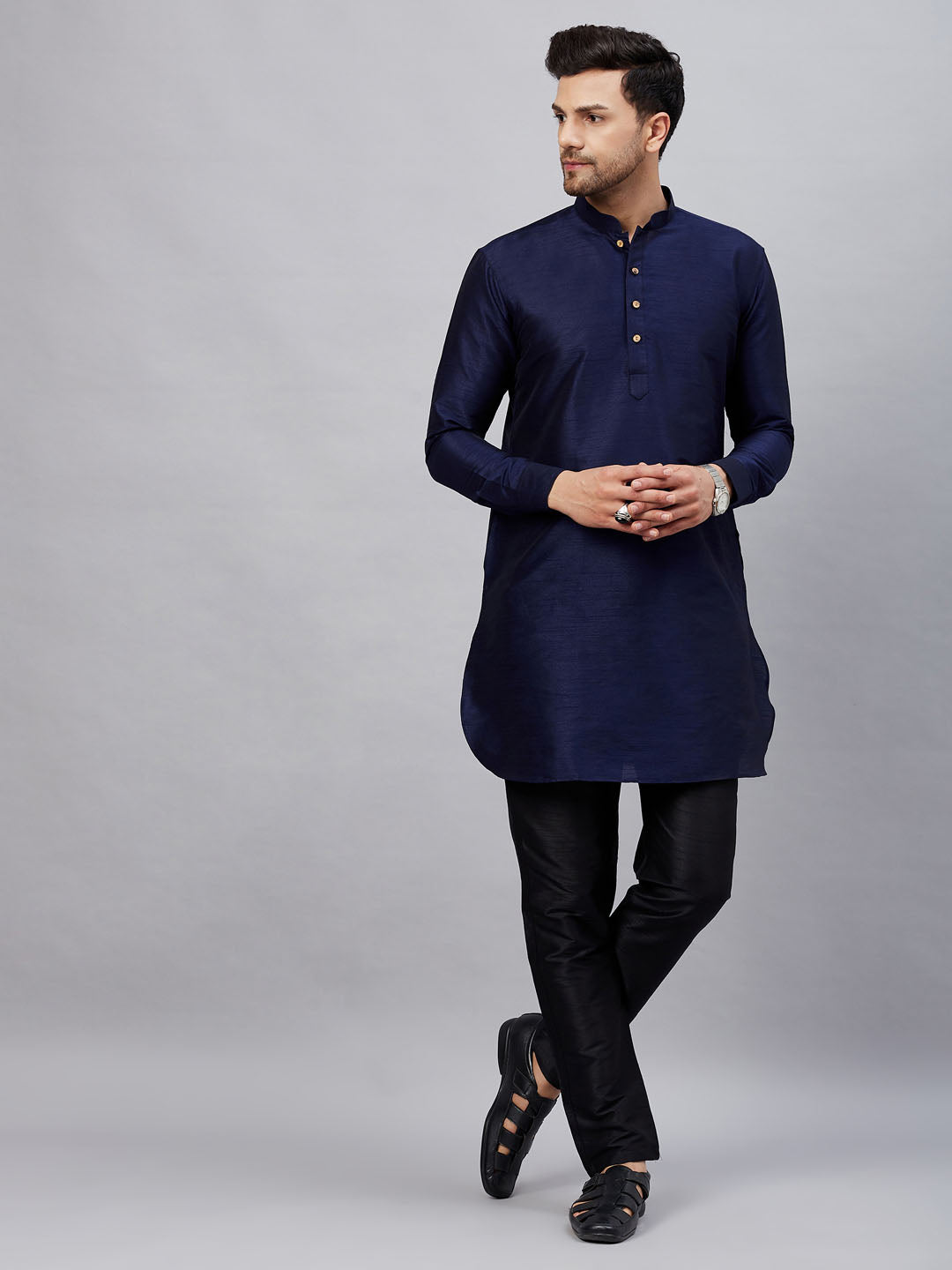 Sarvati Men's Navy Blue Silk Blend Curved Kurta Pant Set