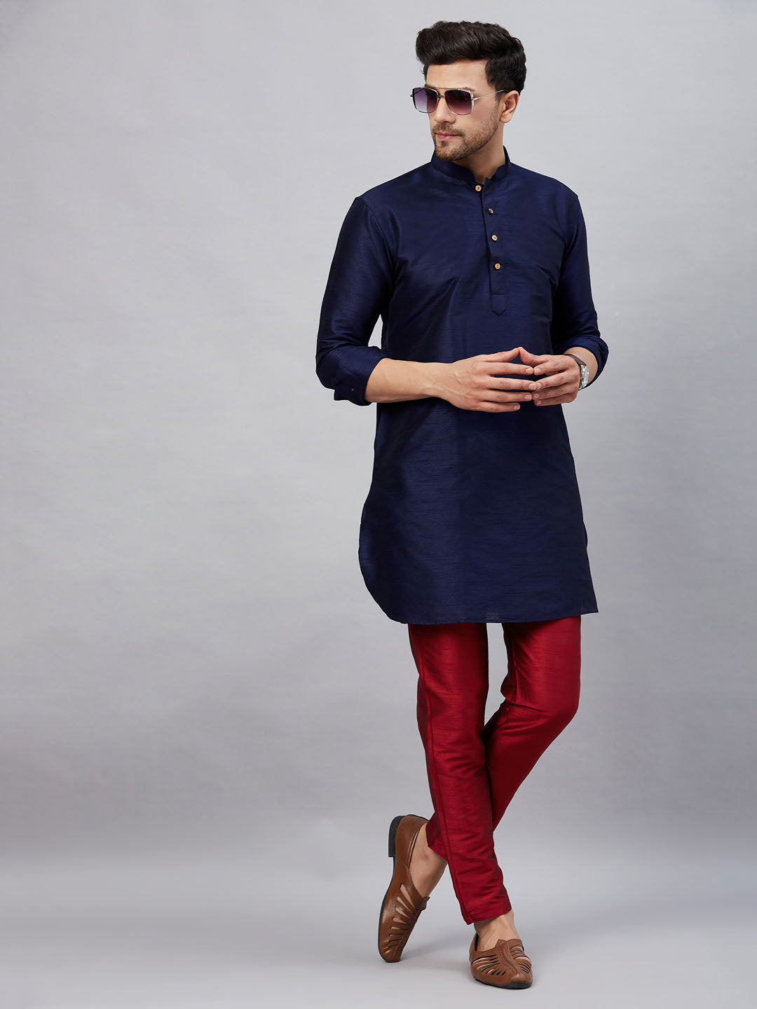 Sarvati Men's Navy Blue Silk Blend Curved Kurta Pant Set