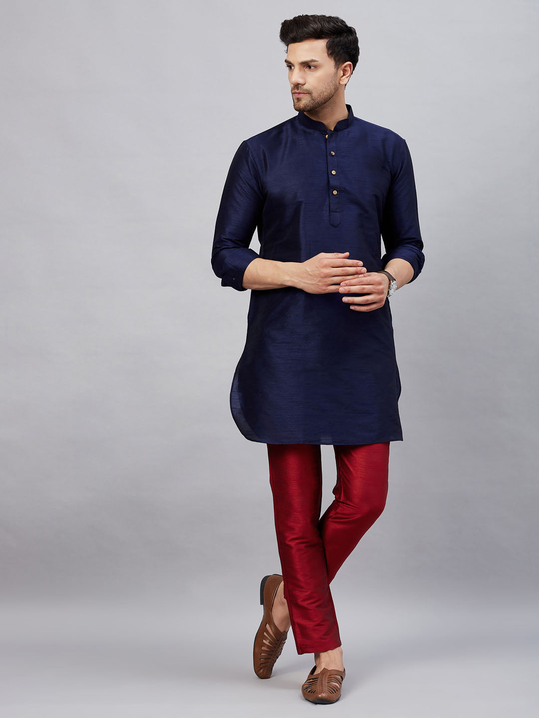 Sarvati Men's Navy Blue Silk Blend Curved Kurta Pant Set