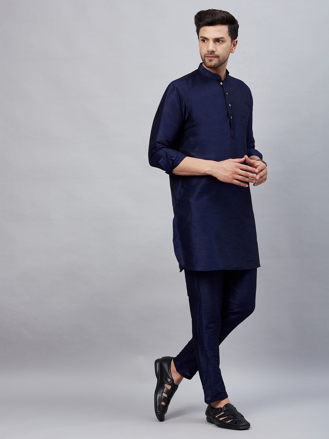 Sarvati Men's Navy Blue Silk Blend Curved Kurta Pant Set