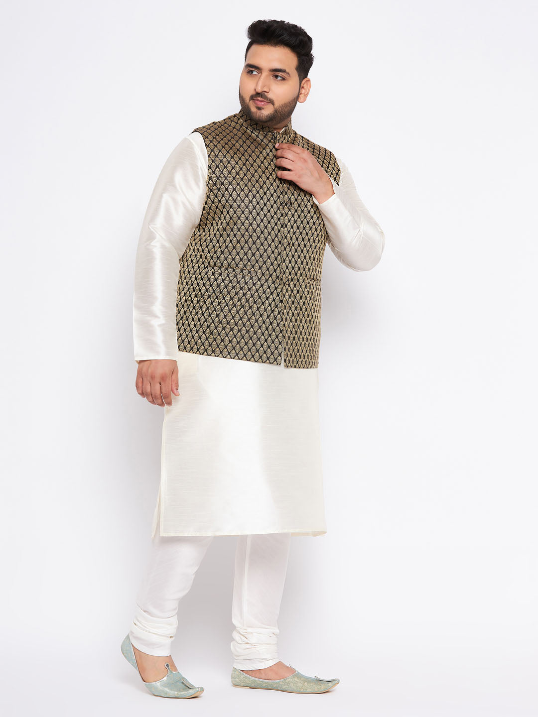 Sarvati Men's Plus Size  Black Ethnic Jacket With Cream Silk Blend Kurta and Pyjama Set