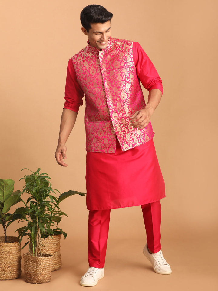 Sarvati Men's Pink Jacquard jacket With Solid Kurta And Pant Style Pyjama Set