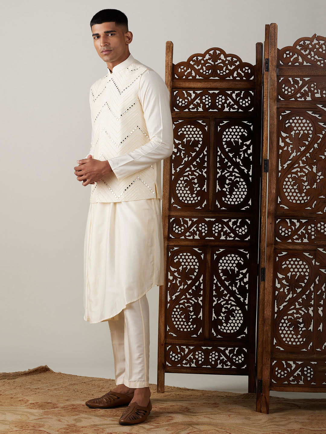 Sarvati Men's Cream Mirror Jacket With Pleated kurta pyjama Set