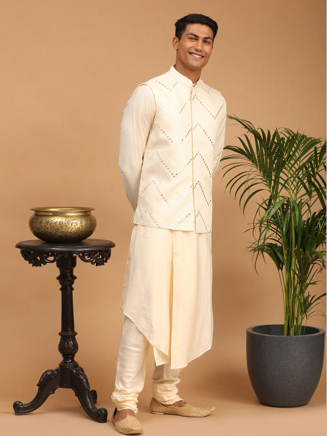 Sarvati Men's Cream Mirror Jacket With Pleated Kurta Pyjama Set