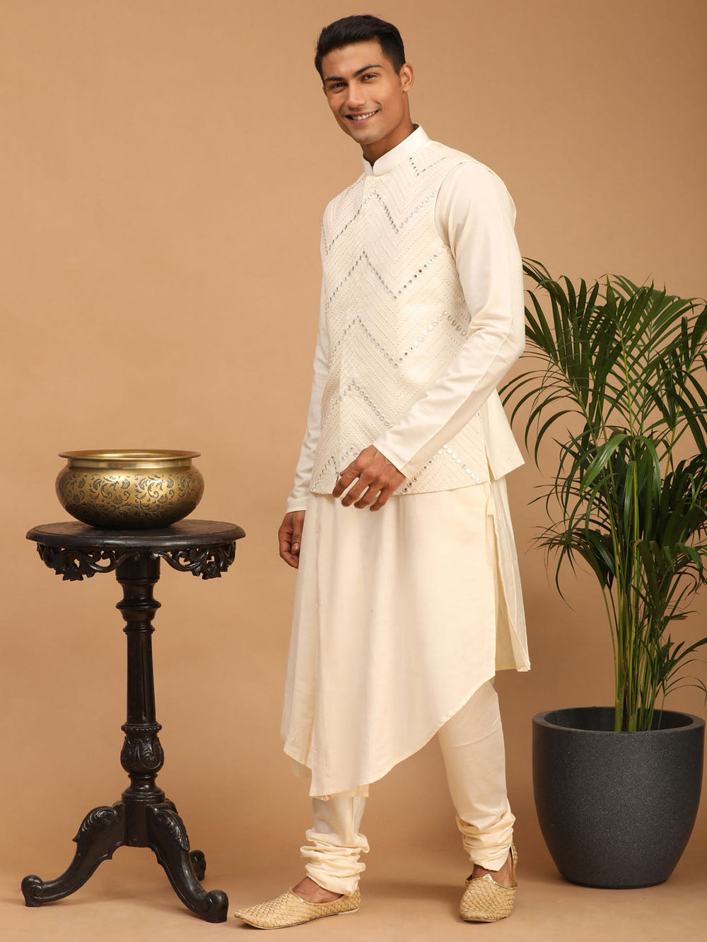 Sarvati Men's Cream Mirror Jacket With Pleated Kurta Pyjama Set