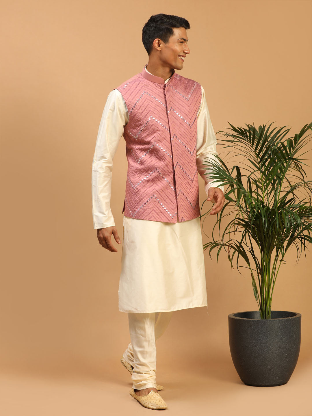 Sarvati Men's Onion Pink Mirror Jacket With Kurta Pyjama Set