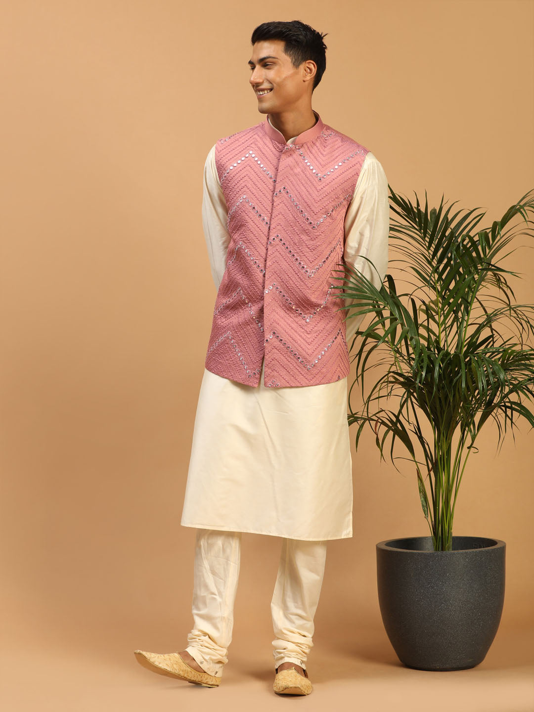 Sarvati Men's Onion Pink Mirror Jacket With Kurta Pyjama Set