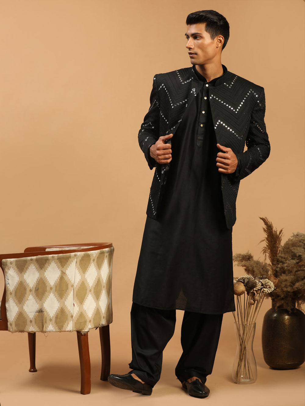 Sarvati Men's Black Mirror Jodhpuri With kurta Patiala Set