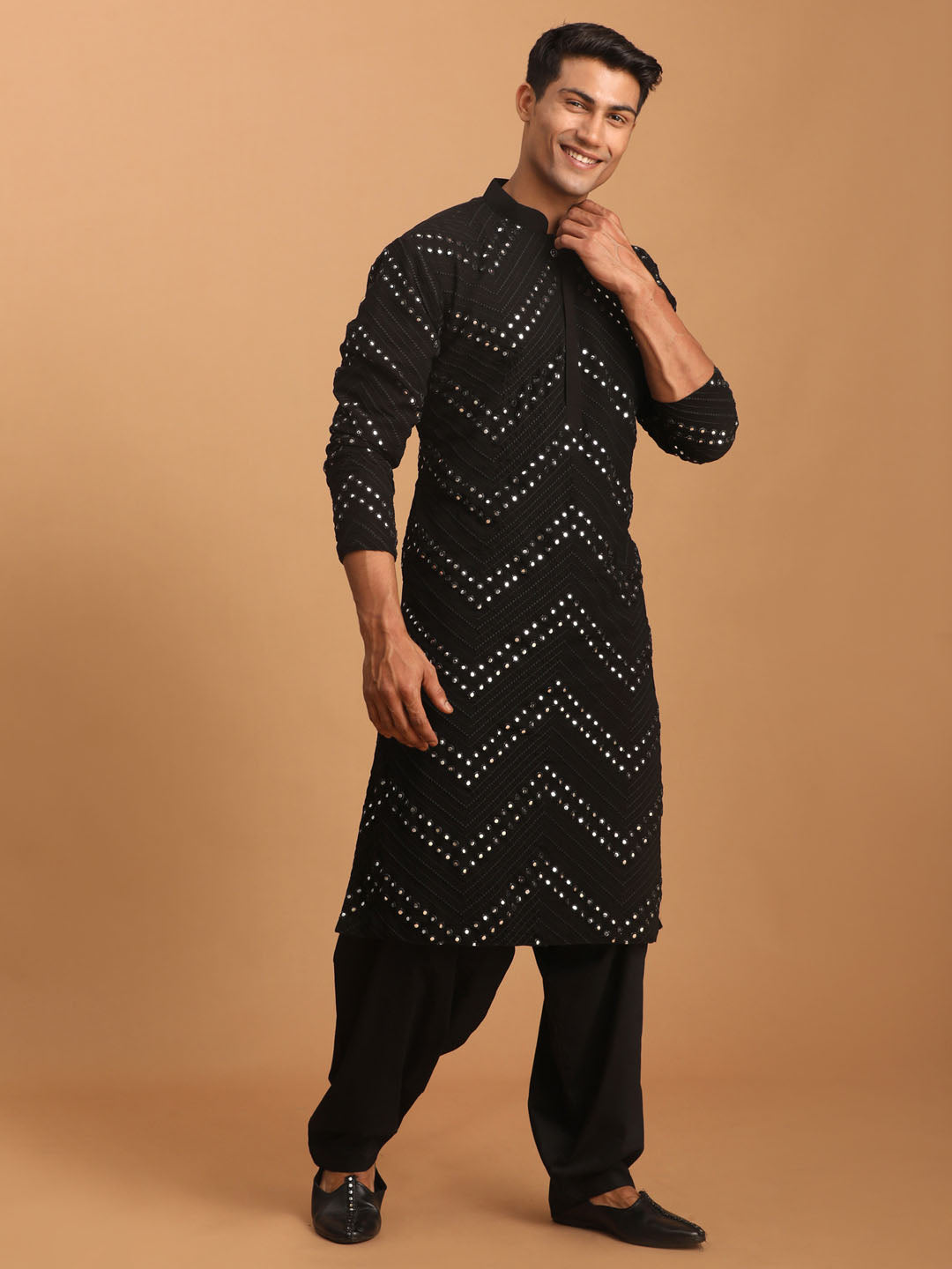 Sarvati Men's Black Mirror Kurta With Patiala Set