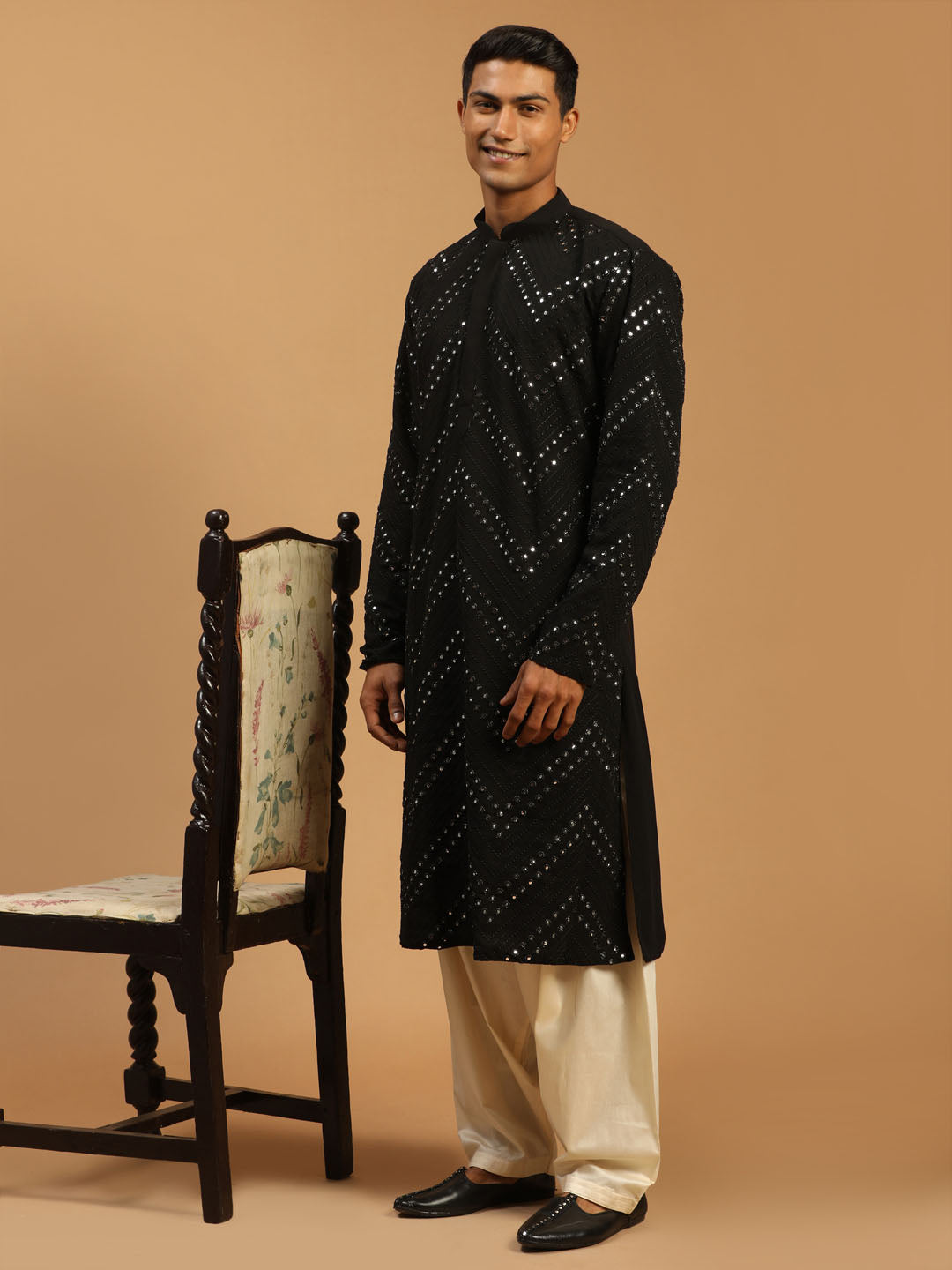 Sarvati Men's Black Mirror Kurta With Patiala Set