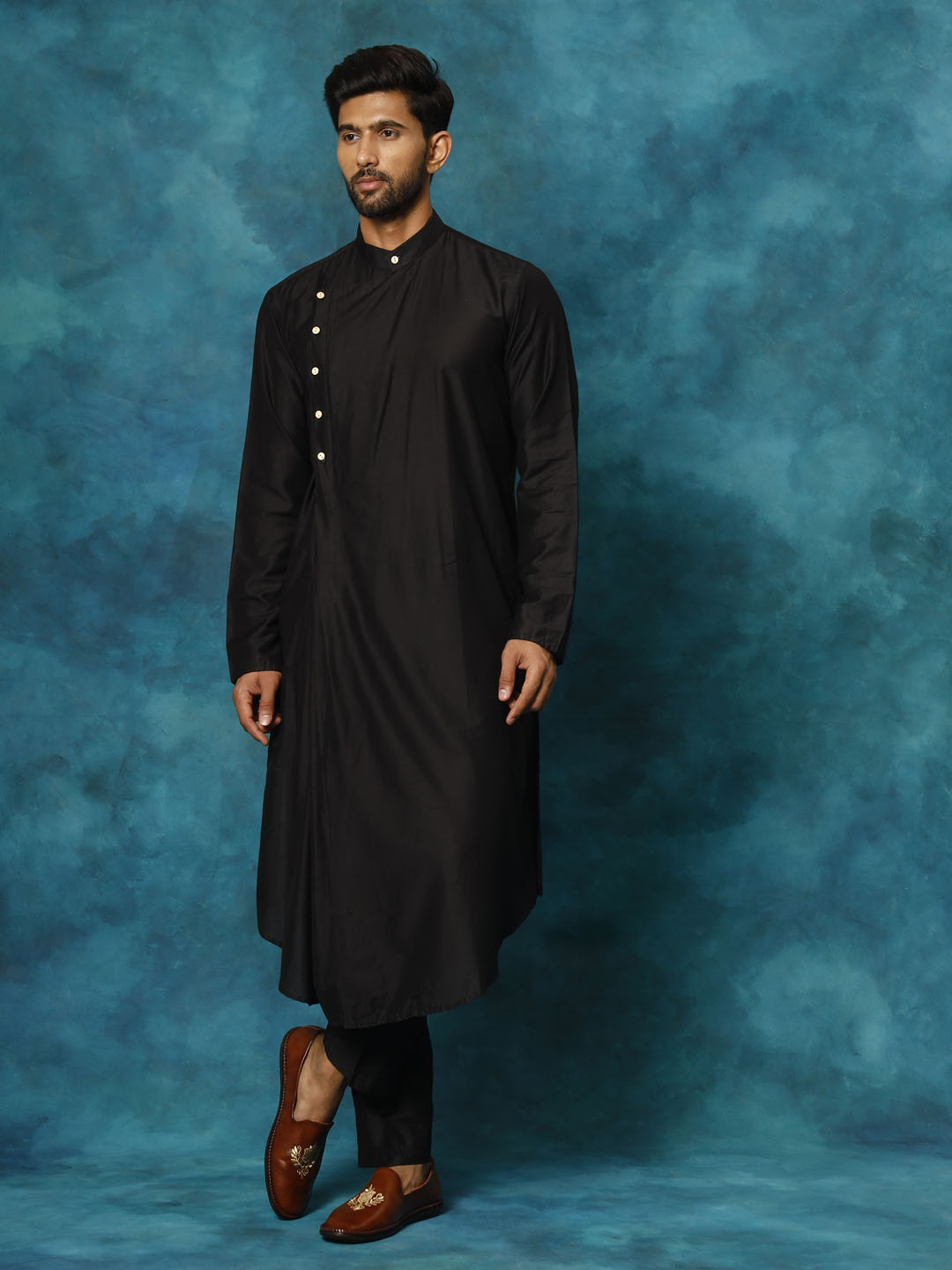 Sarvati Men's Black Viscose Blend Kurta Pyjama Set