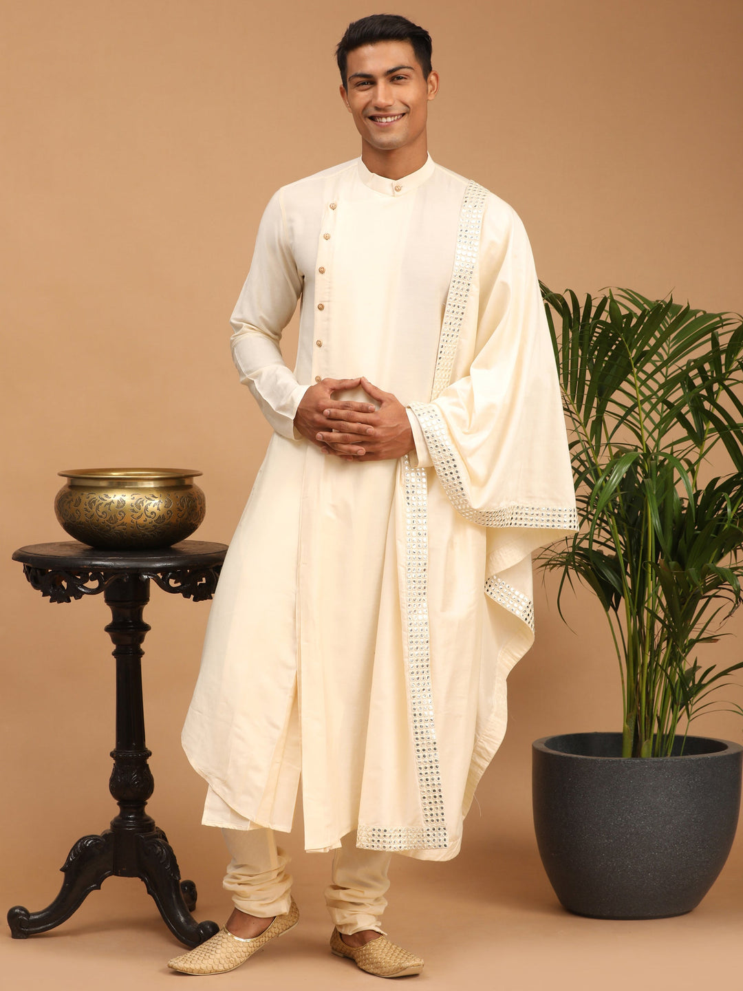 Sarvati Men's Cream Pleated Kurta And Churidar Set With Mirror Dupatta