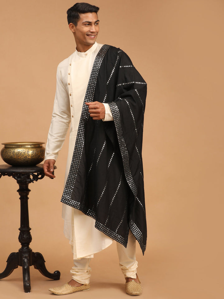 Sarvati Men's Cream Pleated Kurta And Churidar Set With Black Vertical Mirror Dupatta