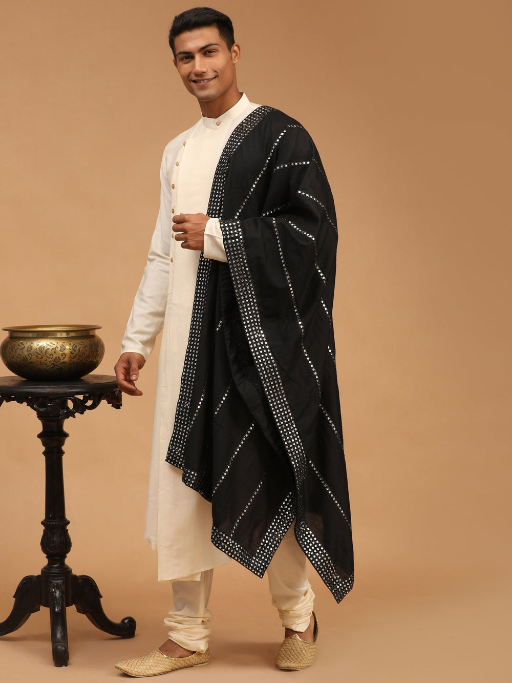 Sarvati Men's Cream Pleated Kurta And Churidar Set With Black Vertical Mirror Dupatta