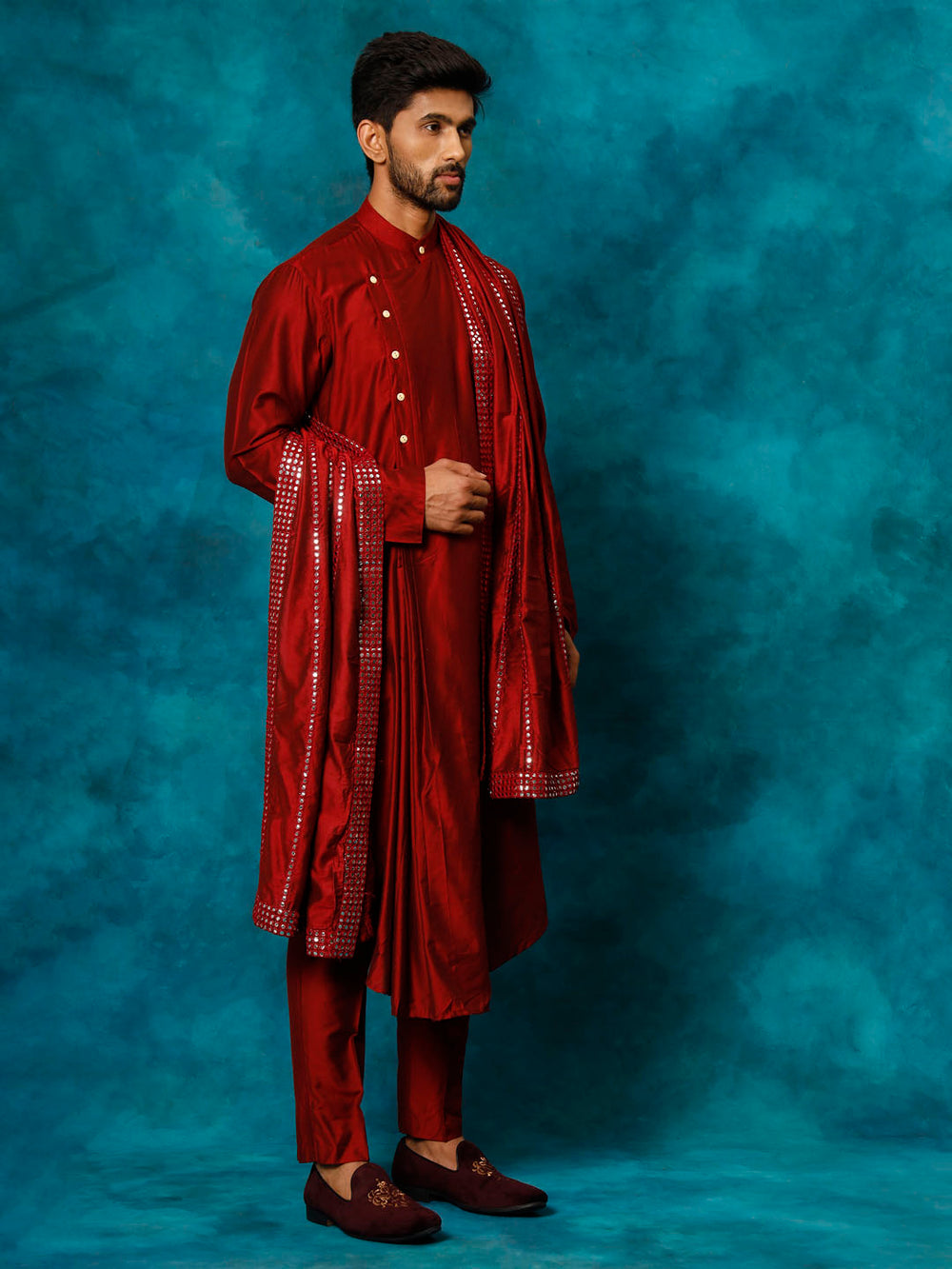 Sarvati Men's Maroon Pleated Kurta Pant With Dupatta Set