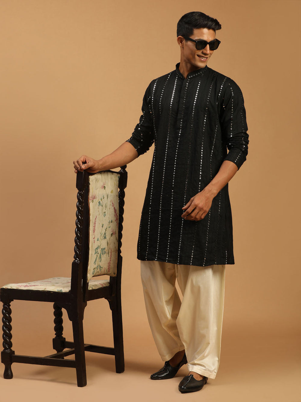 Sarvati Men's Black Mirror Kurta With Patiala Set