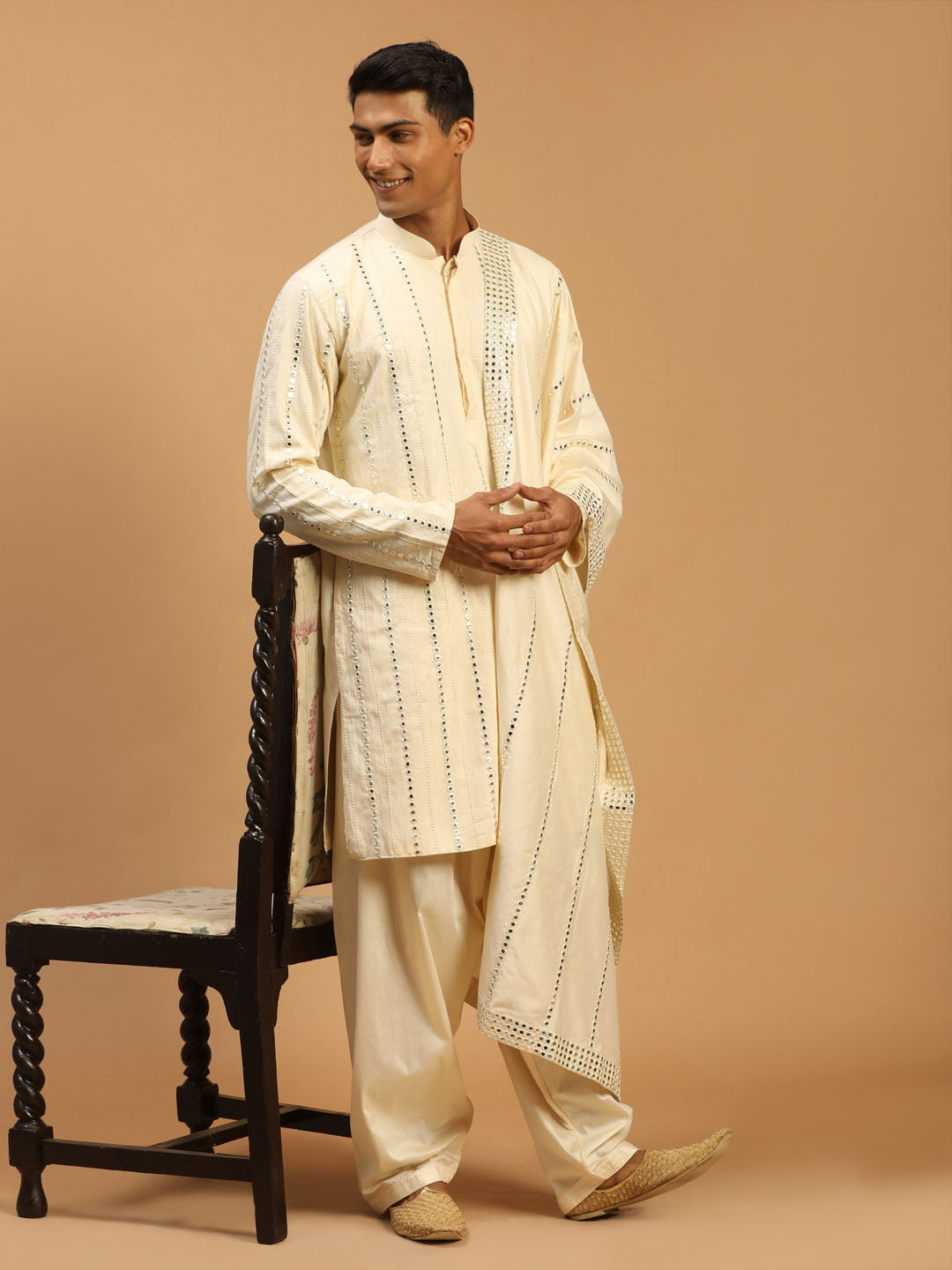 Sarvati Men's Cream Mirror Kurta Patiala With Dupatta Set