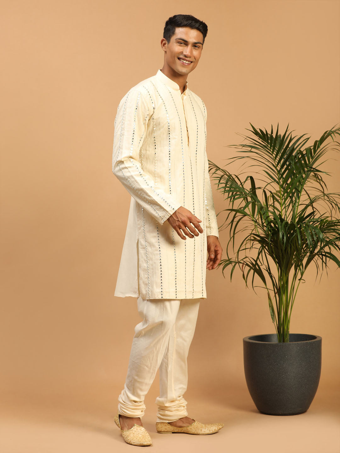 Sarvati Men's Cream Vertical Mirror Kurta Pyjama Set