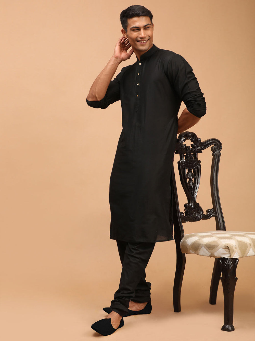 Sarvati Men's Black Viscose Kurta Pyjama Set