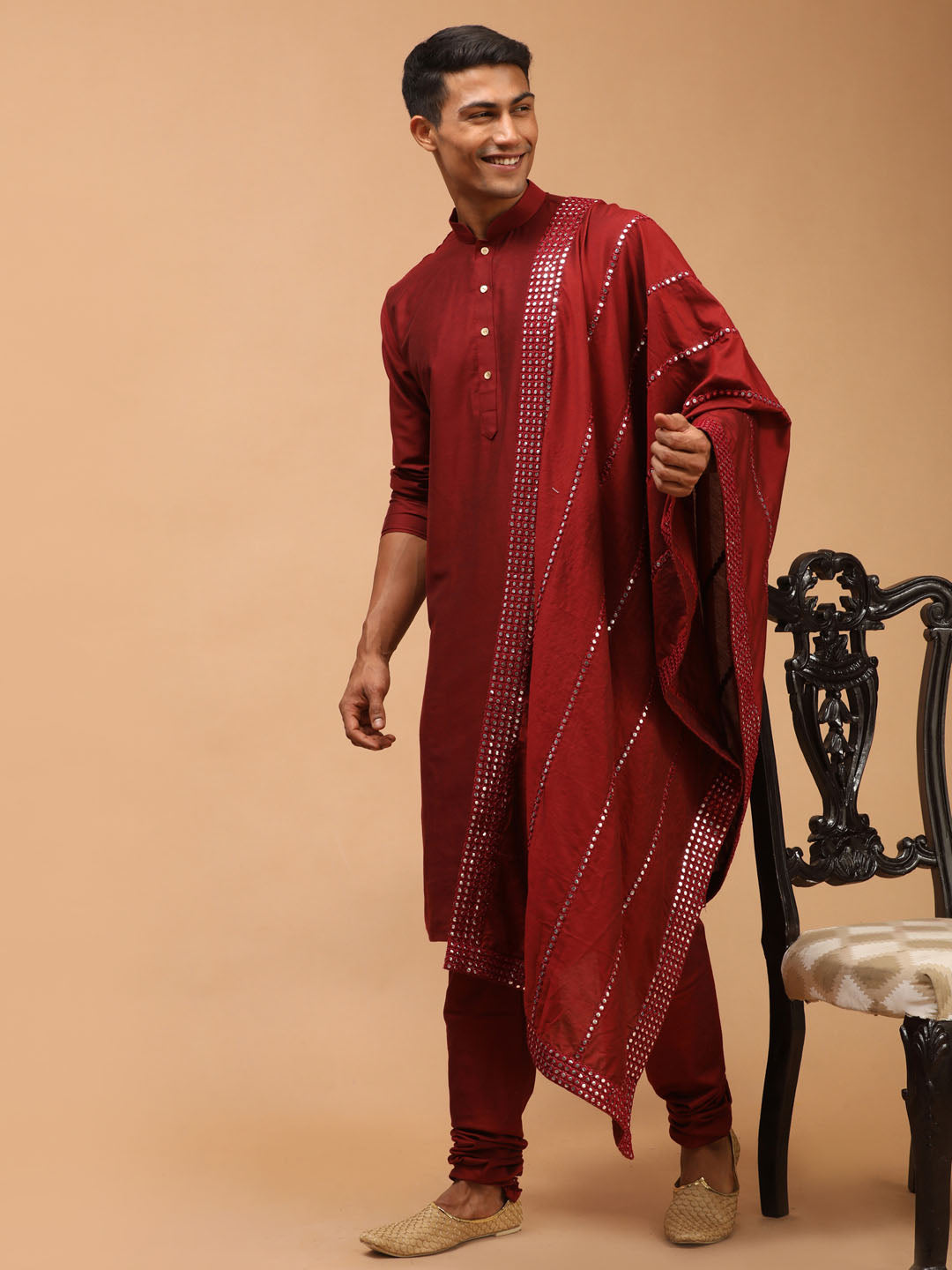 Sarvati Men's Maroon Viscose Kurta Pyjama And Dupatta Set