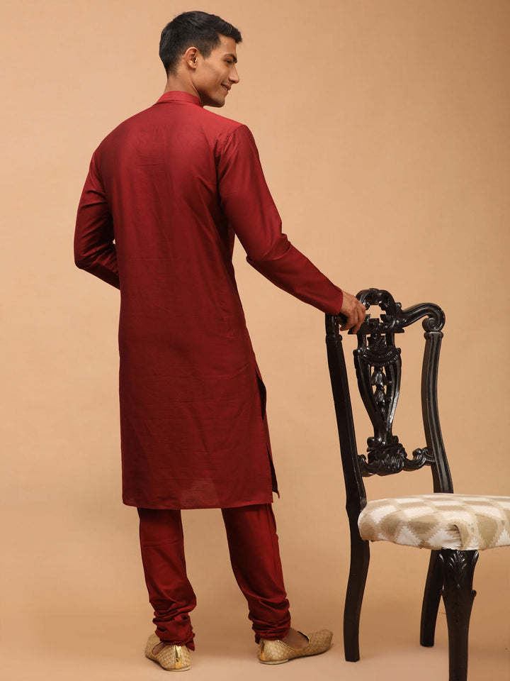 Sarvati Men's Maroon Viscose Kurta Pyjama And Dupatta Set