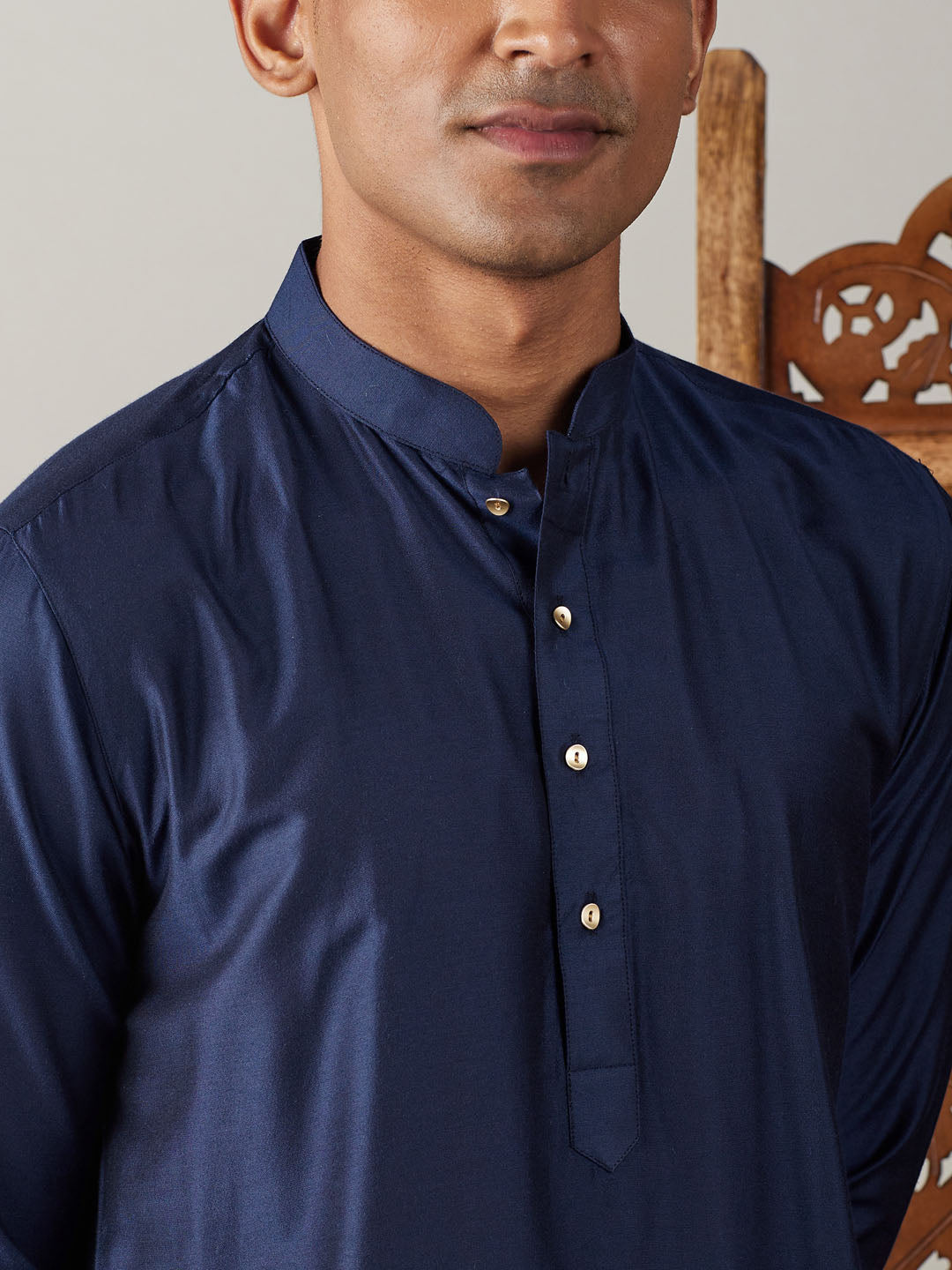 Sarvati Men's Navy Blue Viscose Kurta With Pant Set