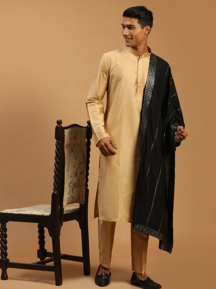 Sarvati Men's Rose Gold Viscose Kurta Pyjama And Dupatta Set