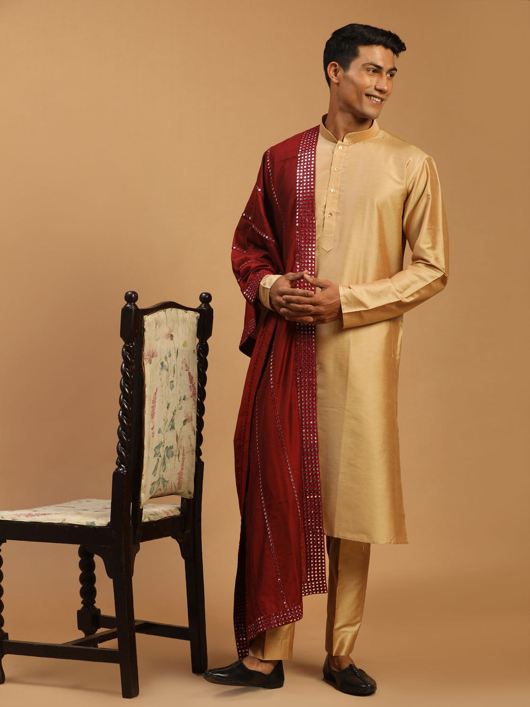 Sarvati Men's Rose Gold Viscose Kurta Pant And Dupatta Set