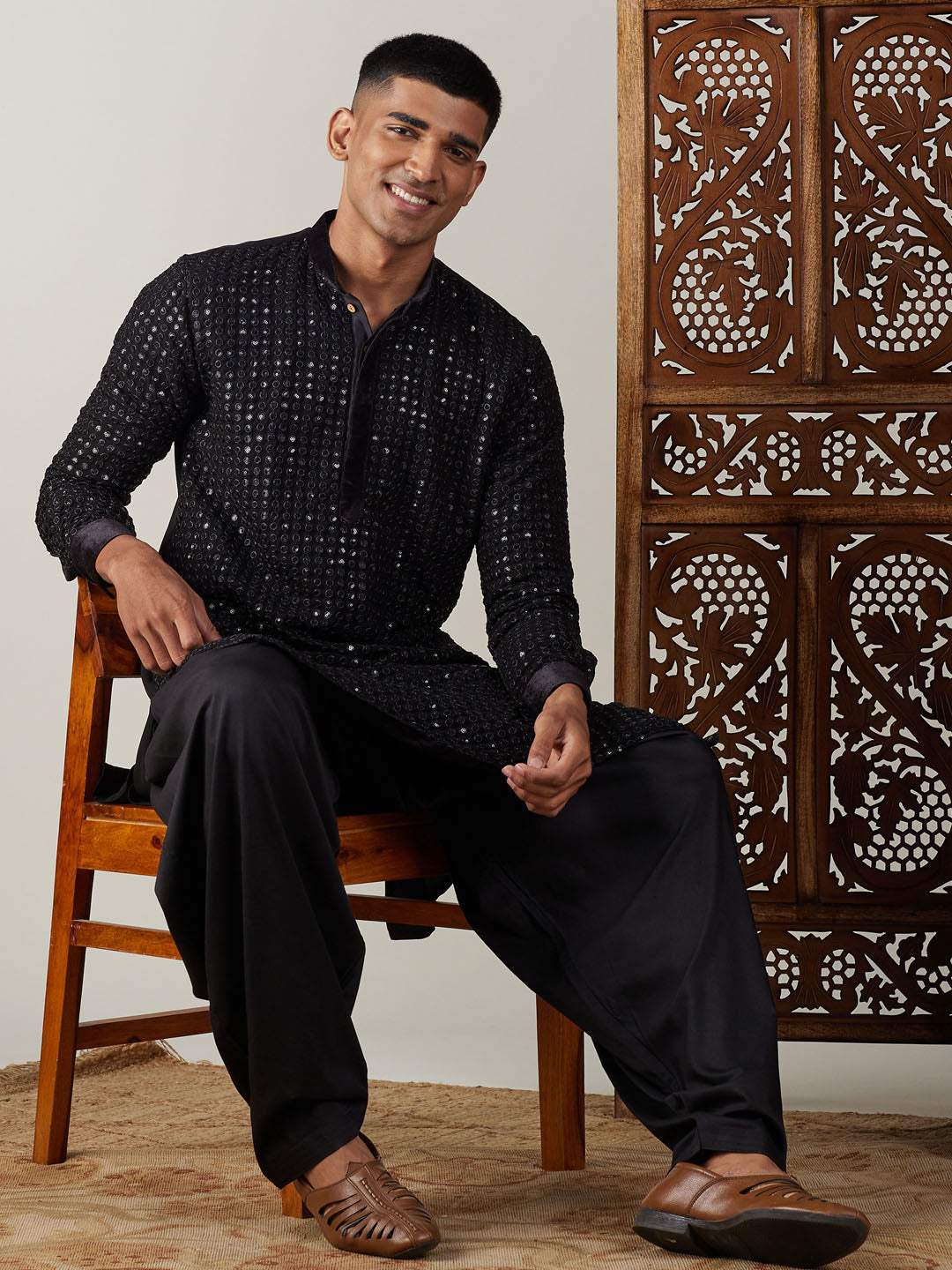 Sarvati Men's Black Mirror Georgette Kurta With Patiala Set