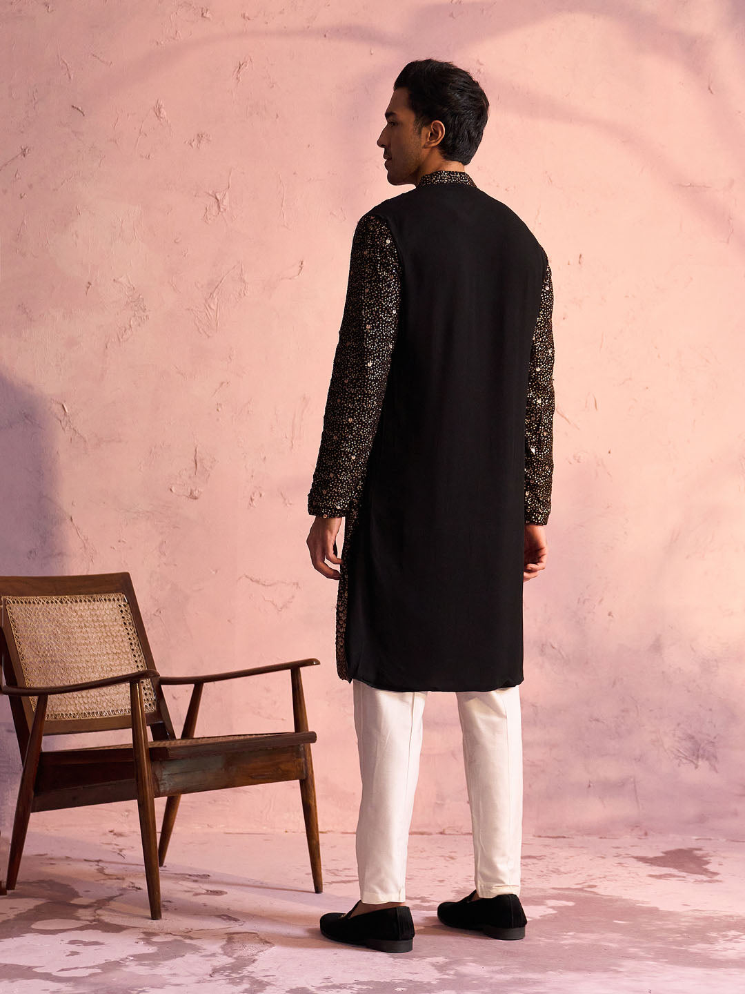 Sarvati Men's Black Georgette Zari With Sequins Worked Kurta pant Set