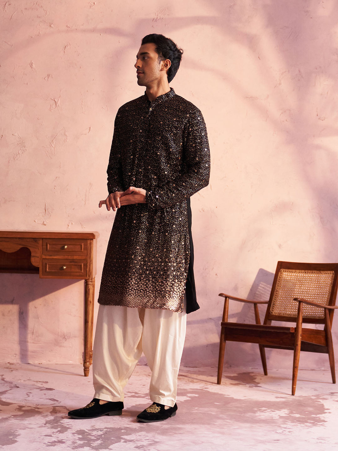 Sarvati Men's Black Georgette Zari With Sequins Worked Kurta Patiala Set