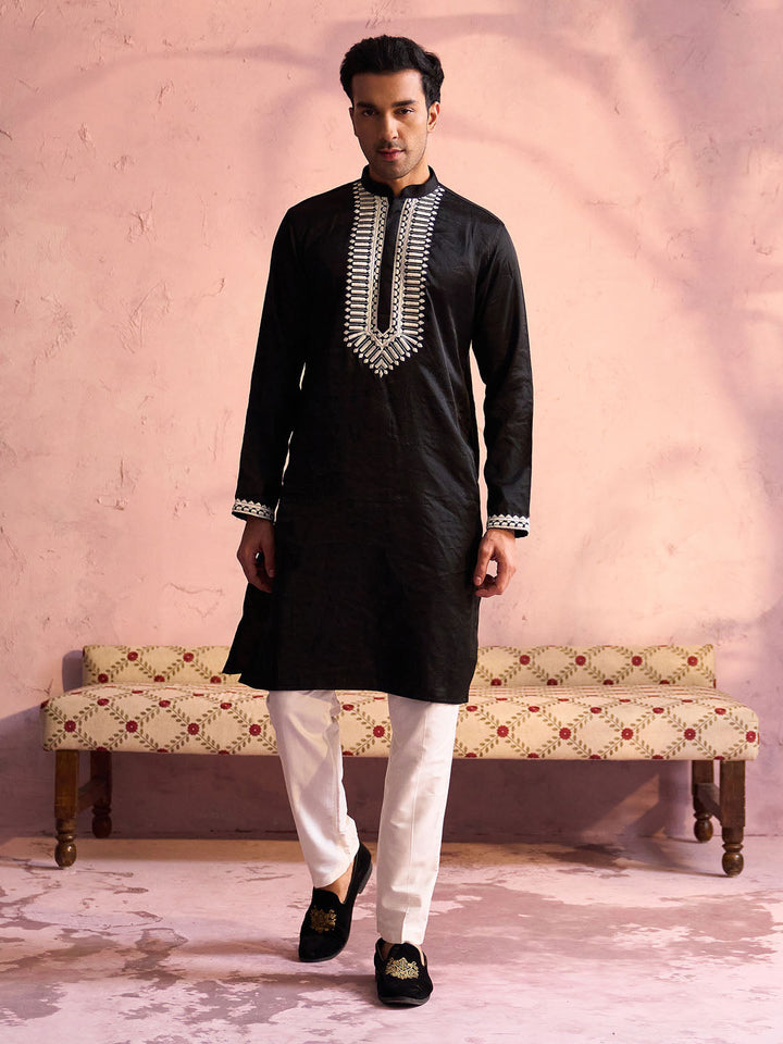 Sarvati Men's Black Silk Machine Embroidered Kurta Pyjama