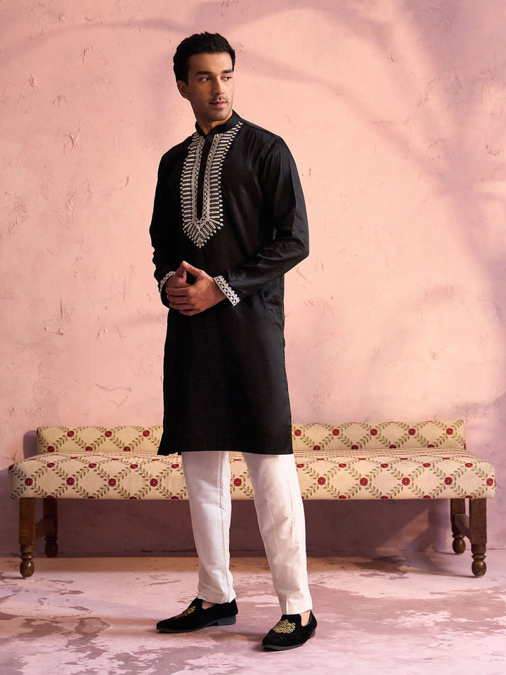 Sarvati Men's Black Silk Machine Embroidered Kurta Pyjama