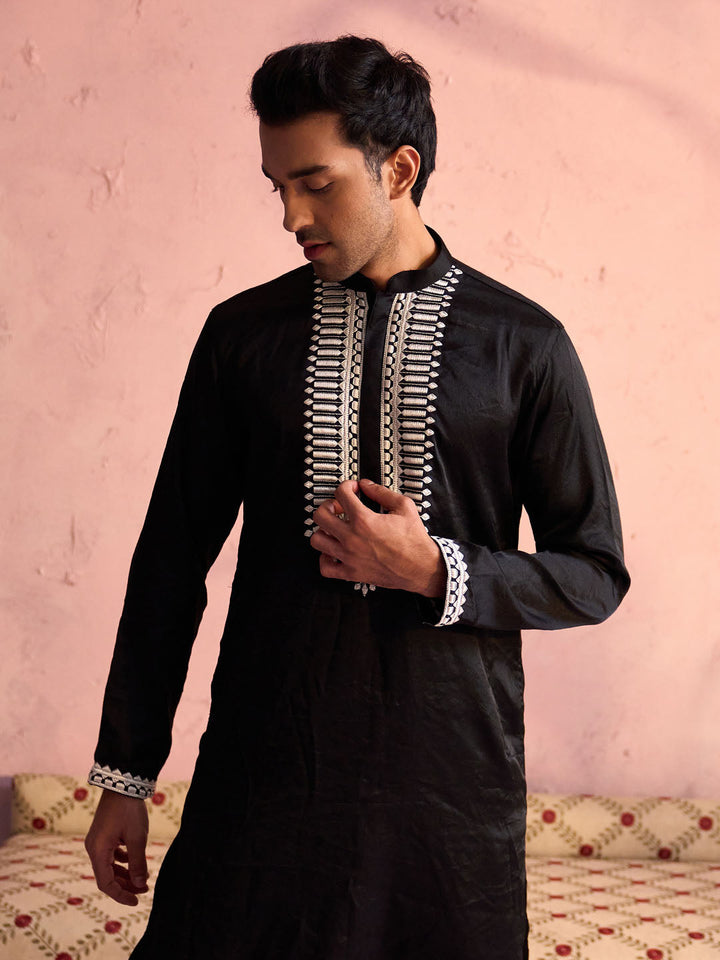 Sarvati Men's Black Silk Machine Embroidered Kurta Pyjama