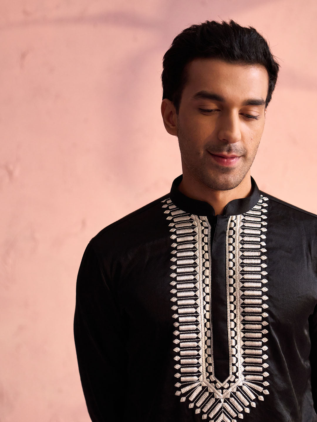 Sarvati Men's Black Silk Machine Embroidered Kurta Pyjama