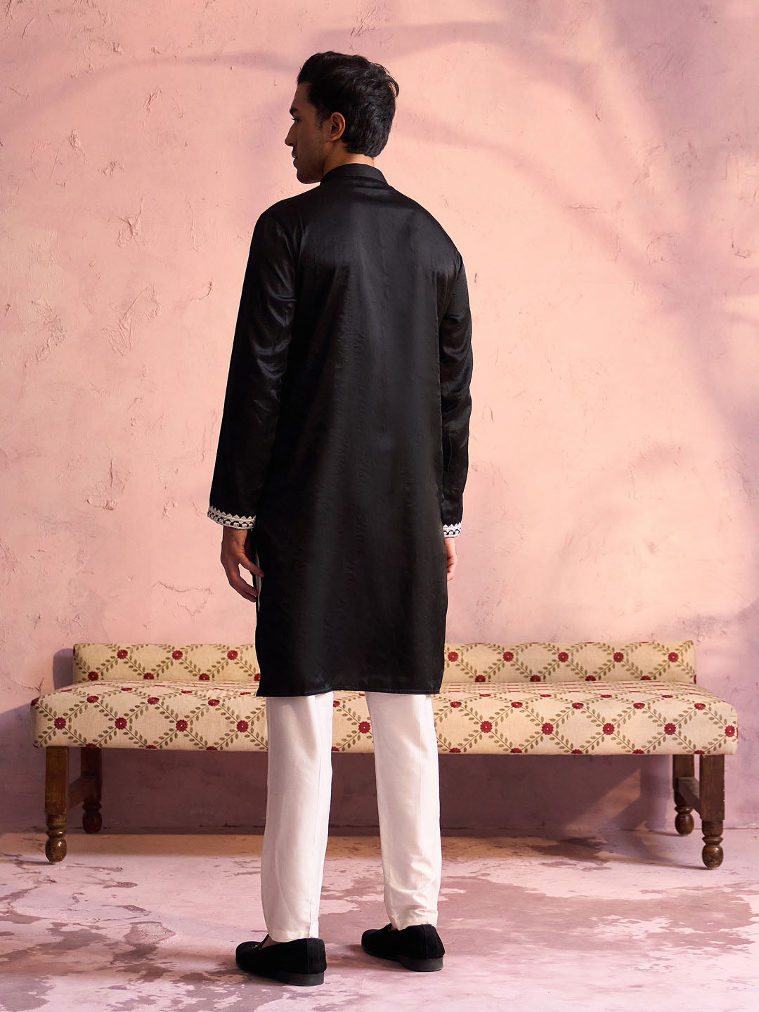 Sarvati Men's Black Silk Machine Embroidered Kurta Pyjama With Silk Dupatta Set