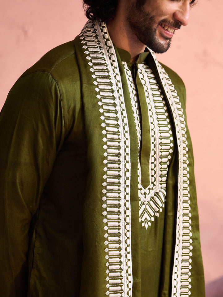 Sarvati Men's Mehndi Green Silk Machine Embroidered Kurta Pyjama With Silk Dupatta Set