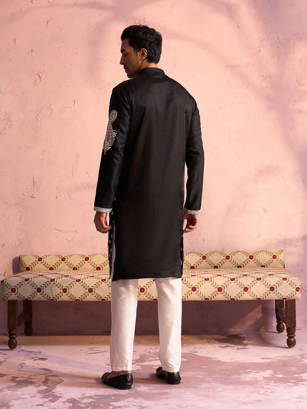 Sarvati Men's Black Silk Embroidered Ethnic Kurta With Pant Set