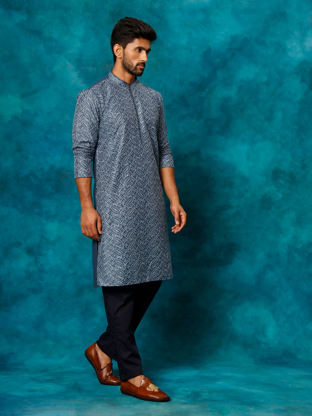 Sarvati Men's Grey Cotton Schiflli Kurta Pant Set