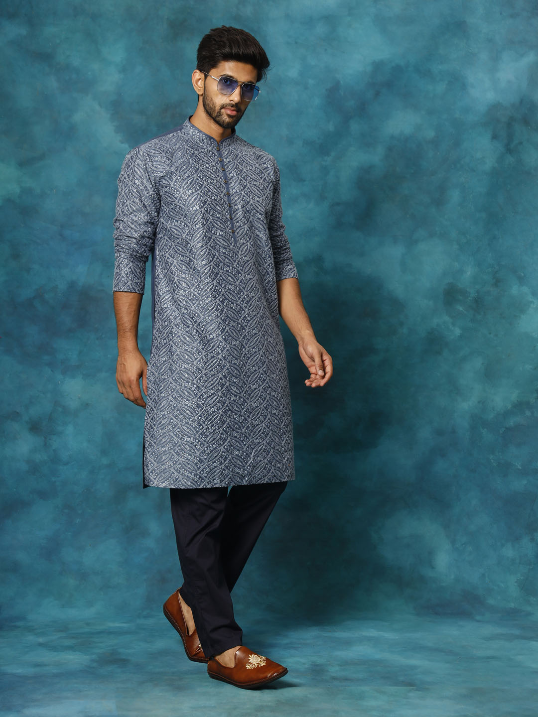 Sarvati Men's Grey Cotton Schiflli Kurta Pant Set