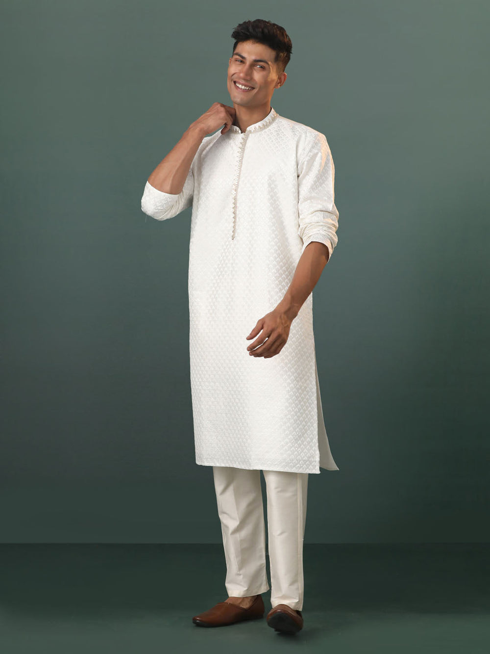 Sarvati Men's Cream Embroidered Cotton Blend Kurta Pyjama Set